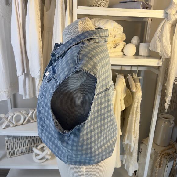 EST. 1946 women’s size extra large sleeveless denim jacket checkered.#2570 - Picture 2 of 6